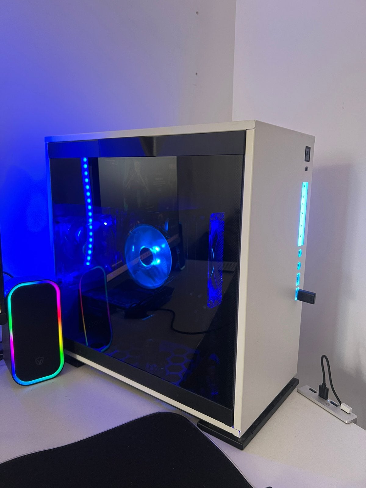 Pc Gamer RTX4060 +ecran+ clavier+ 2 souris, Informatique & Logiciels, Enlèvement, Comme neuf, SSD