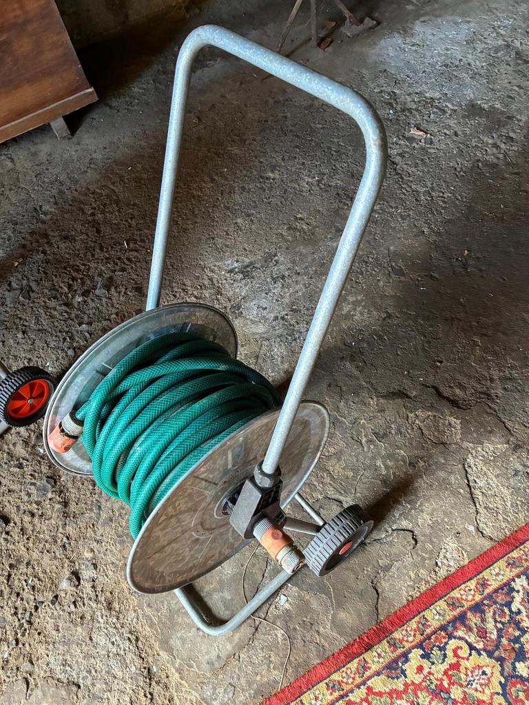 Tuyau d’arrosage 15m avec enrouleur, Jardin & Terrasse, Enlèvement, Utilisé