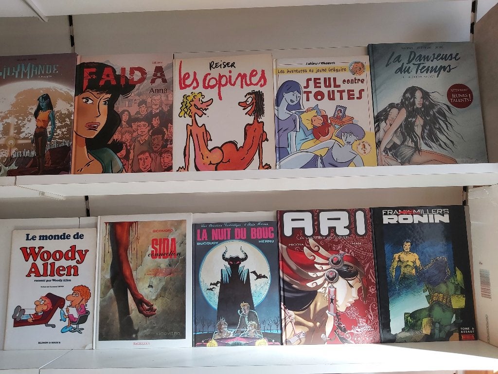 1)10BD érotique, adultes, ados, état neuf, Une BD, Enlèvement ou Envoi, Comme neuf