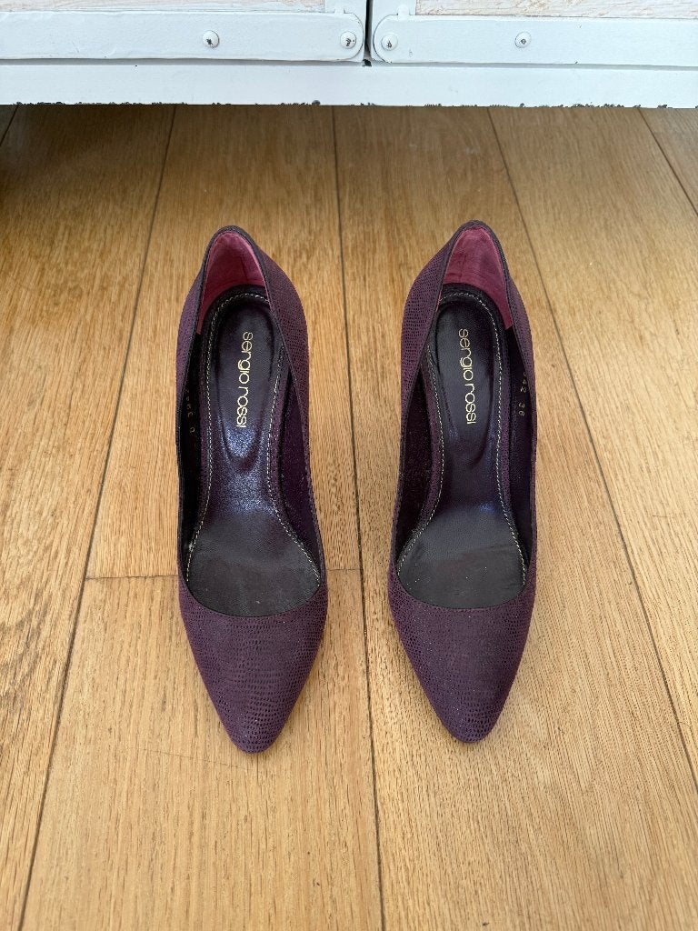 Sergio Rossi - licht sprankelende pruimenpompen, Kleding | Dames, Schoenen, Zo goed als nieuw, Pumps, Overige kleuren, Ophalen of Verzenden