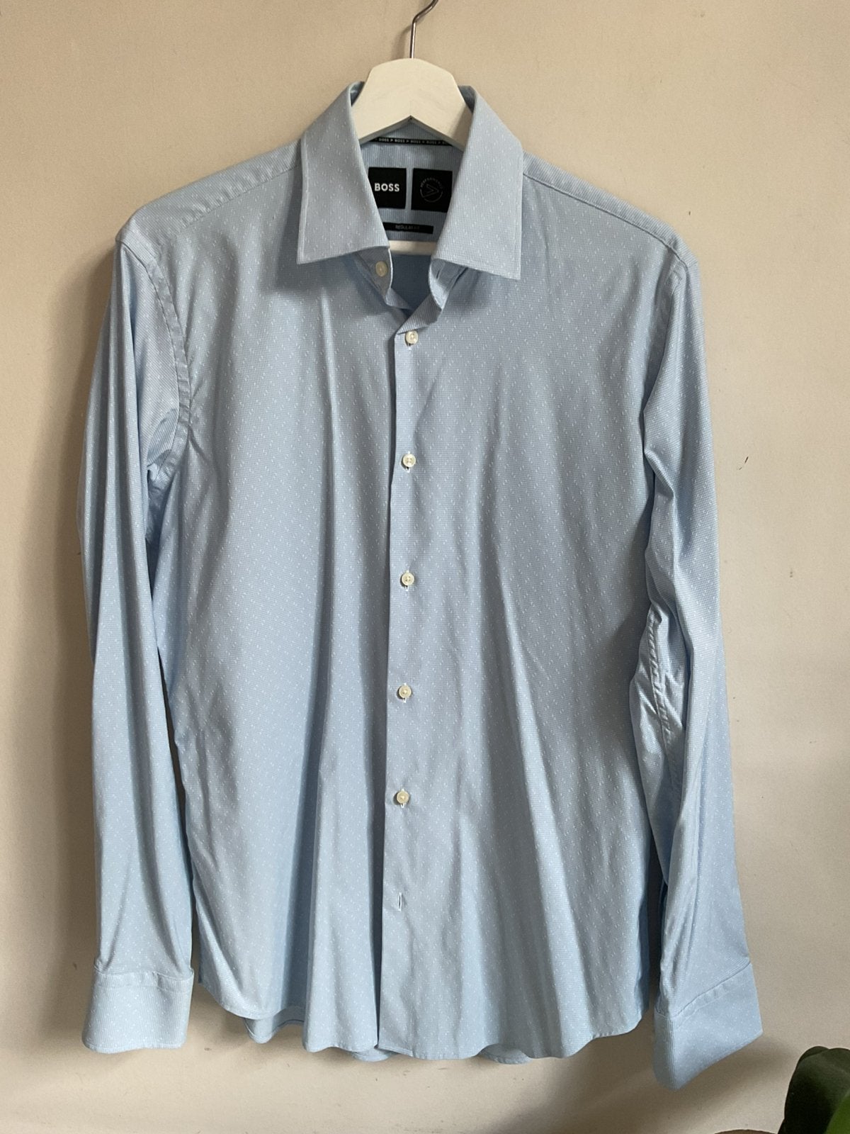 Overhemd Boss, maat M (39), Kleding | Heren, Overhemden, Ophalen of Verzenden, Zo goed als nieuw, Wit