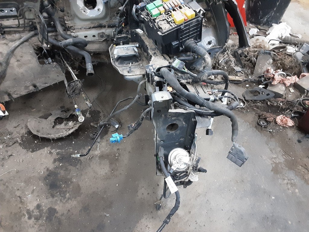 PARE BOUE AVANT GAUCHE 308 SW (L4 / L9 / LC / LJ / LR), Garde-boue, Mevr. I. Hauben, Utilisé, Avant