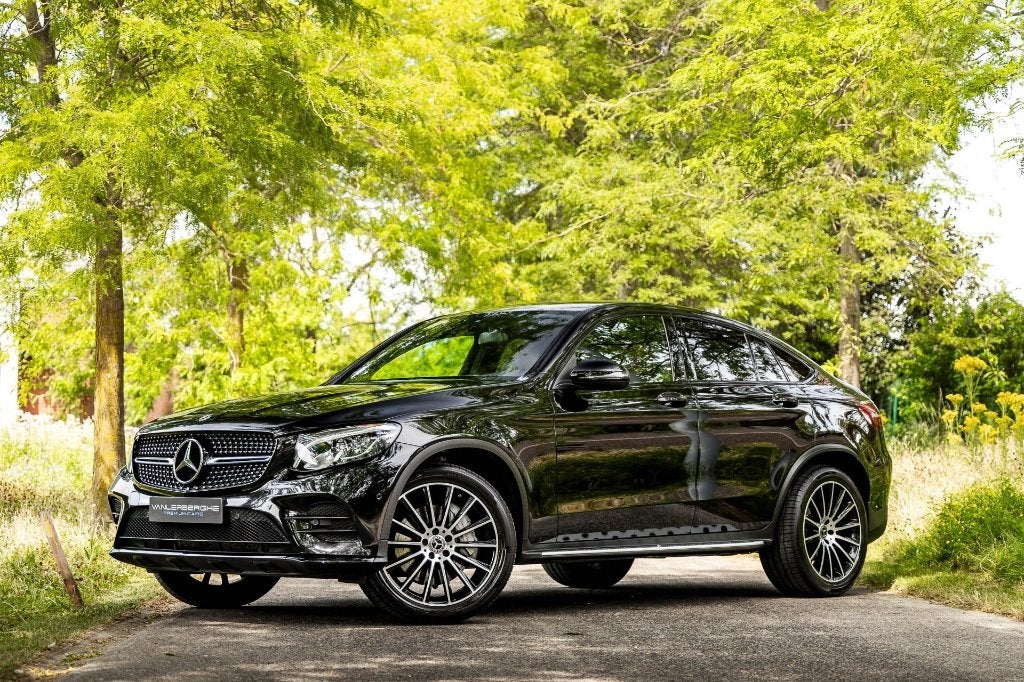 Mercedes GLC 250 Coupé 4-Matic AMG * Camera * Night * Cognac, Auto's, Mercedes-Benz, Automaat, 4 cilinders, Zwart, Leder