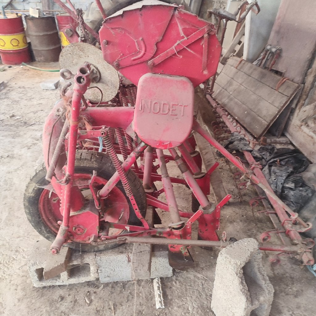 Agricole diverses machines et remorque, Enlèvement, Cultures, Agricole