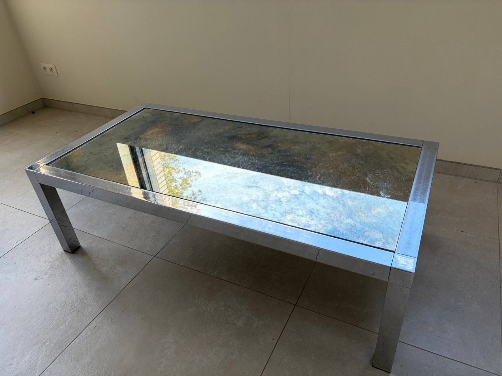 Antieke salon tafel met spiegelglas, Tuin en Terras, Ophalen, Zo goed als nieuw