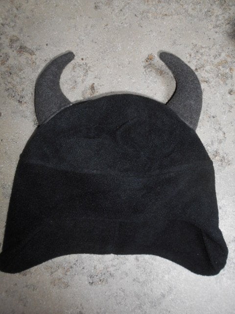 Chapeau à cornes, Enlèvement ou Envoi, Comme neuf, Bonnet