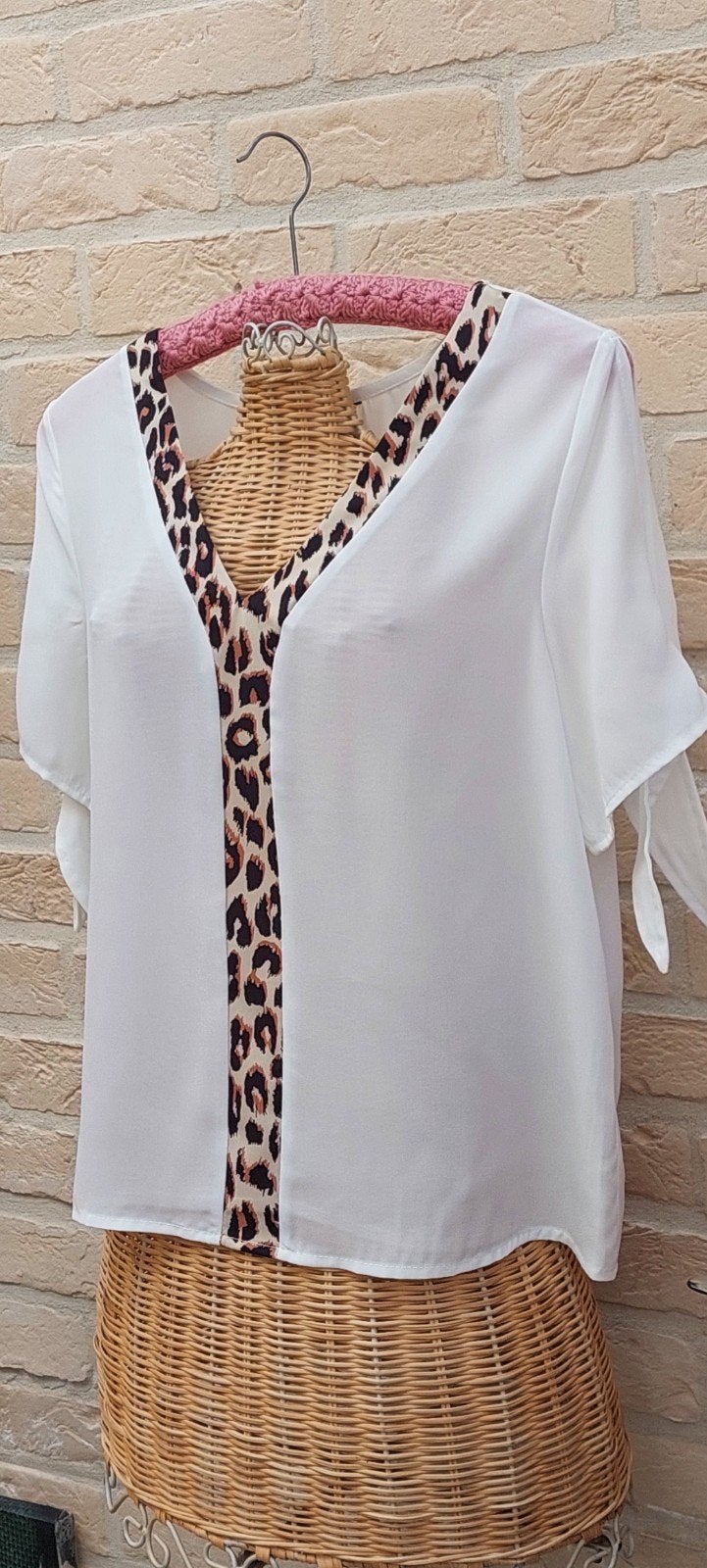 bloesje 48cm van oksel tot oksel, Kleding | Dames, Blouses en Tunieken, Ophalen of Verzenden, Zo goed als nieuw, Maat 38/40 (M)