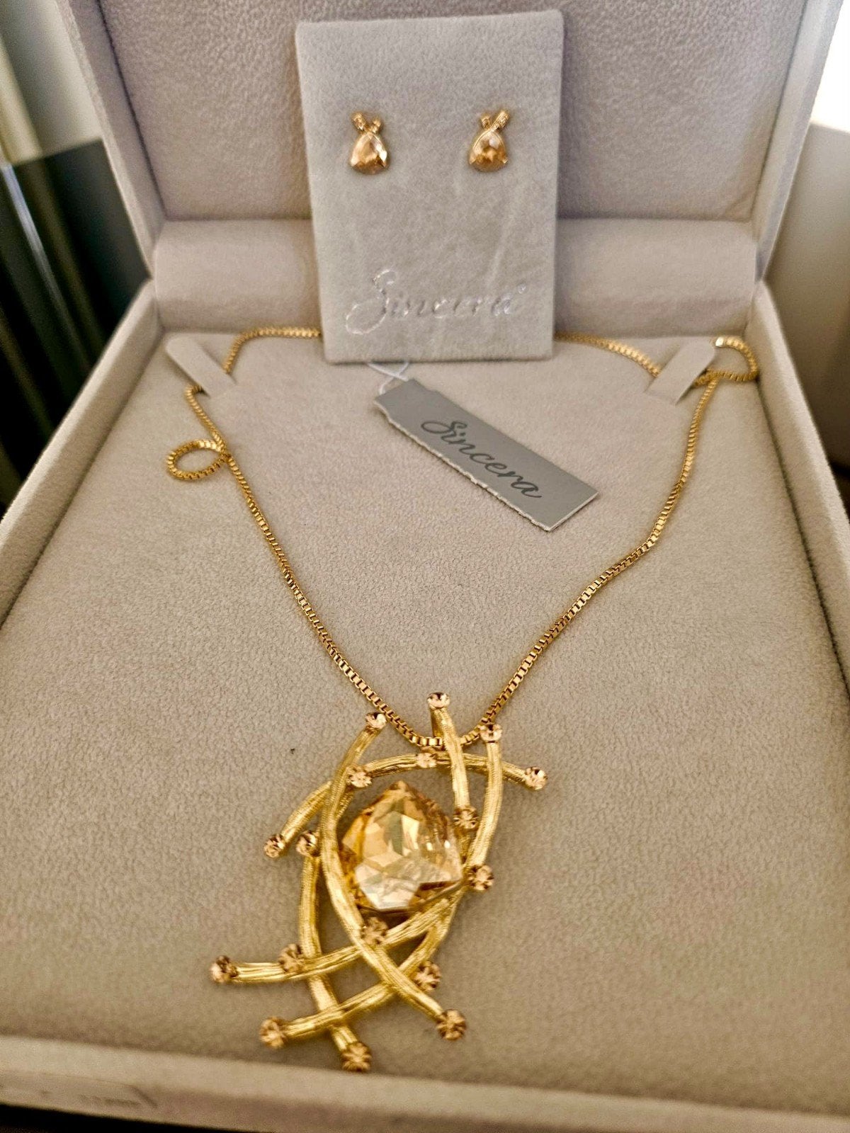 Nieuwe Sincera sieradenset – ketting + oorbellen met label, Ophalen of Verzenden, Goud, Goud