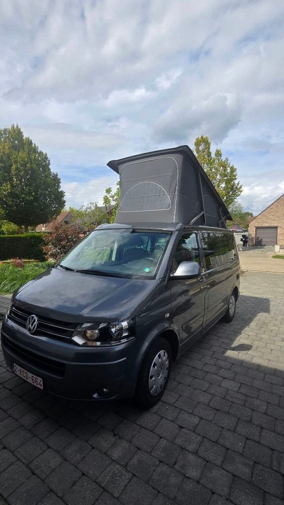 VW California Euro 5b LEZ ! trekhaak en nieuw dak, Caravanes & Camping, Camping-cars, Jusqu'à 4, Diesel, Particulier, Vitres électriques