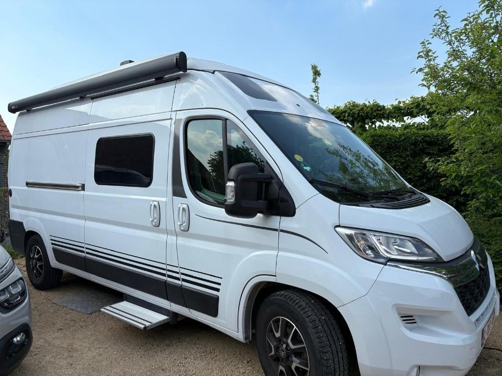 Campervan Campeo roadrunner For4 - als nieuw !, Caravans en Kamperen, Mobilhomes, Ringverwarming, Particulier, Luifel, Bürstner