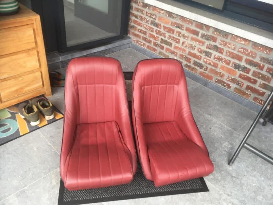 Kuipstoel corbeau , werkelijk nieuwstaat, Ophalen, Gereviseerd, Triumph