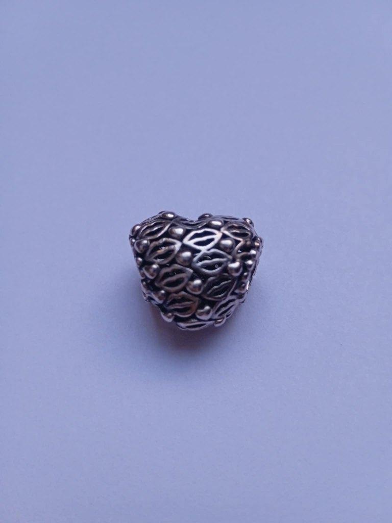 Pandora love and kisses hart bedel, Ophalen, Overige materialen, Gebruikt, Pandora