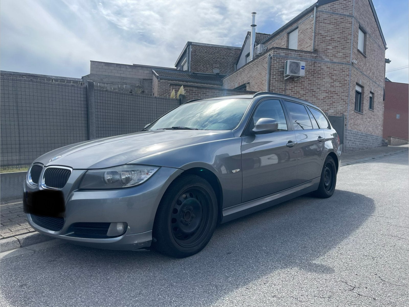 BMW 318d automatique, Autos, BMW, Achat, Climatisation automatique, Carnet d'entretien, Noir