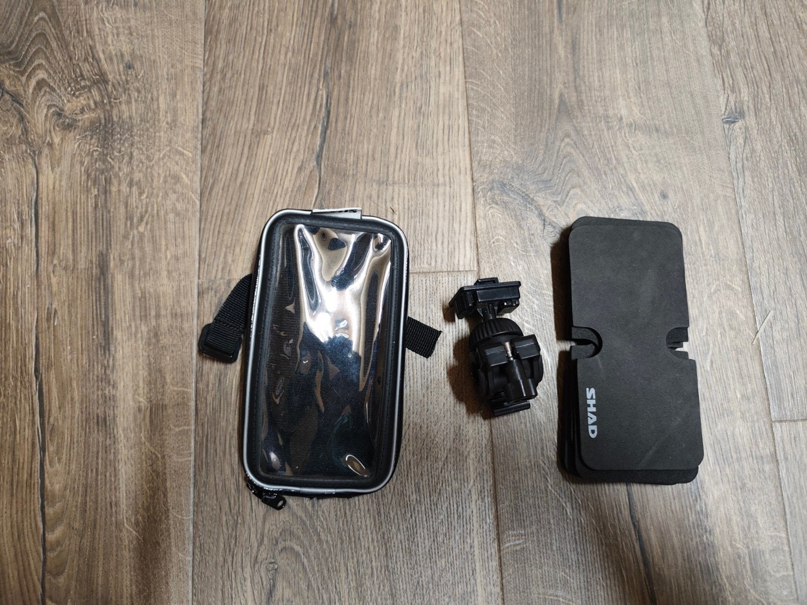 Support SG60 SHAD pour Smartphone moto/vélo, Enlèvement ou Envoi