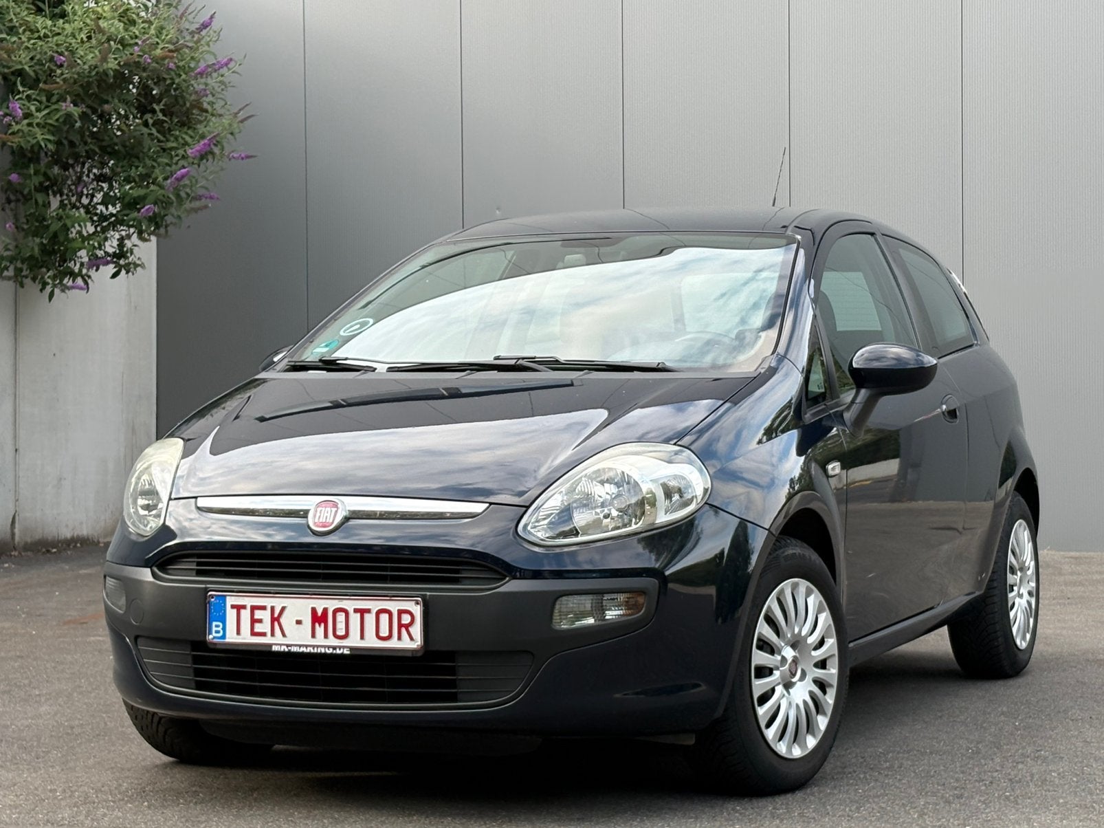 FIAT PUNTO 1.3 BENZINE, GEKEURD, TREKHAAK, AIRCO, PROPER!, Autos, 57 kW, Euro 5, Achat, Entreprise