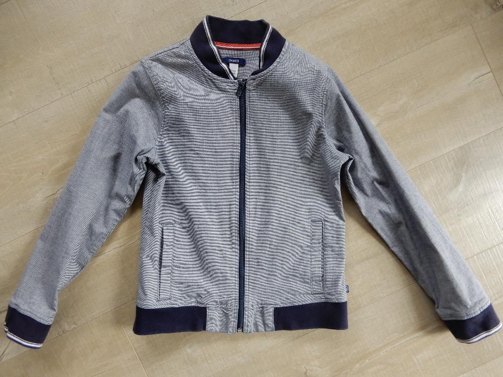 Veste Okaidi 10 ans, Kinderen en Baby's, Kinderkleding | Maat 140, Gebruikt, Jongen, Trui of Vest, Ophalen of Verzenden