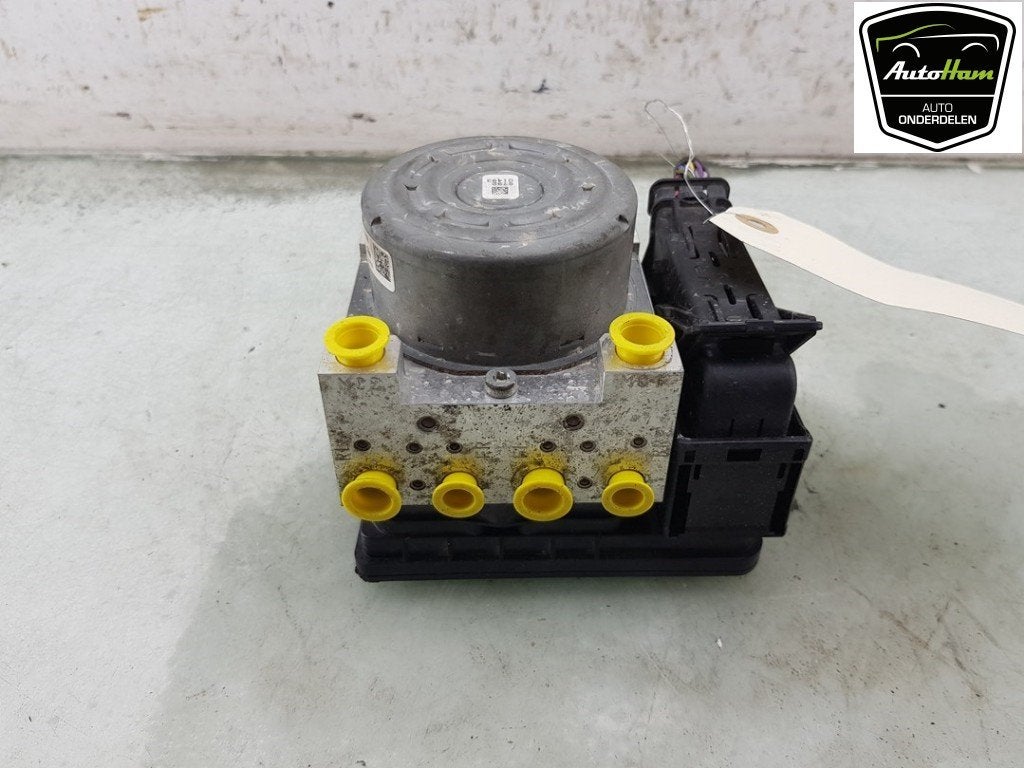ABS POMP Ford Fiesta 7 (01-2017/07-2023), Gebruikt, Ford