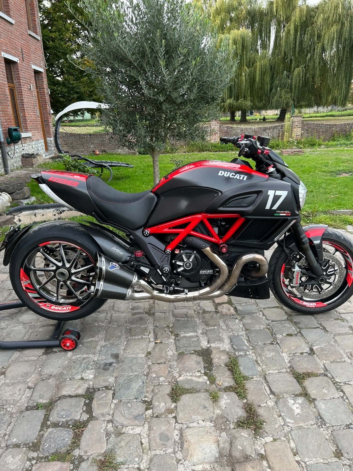 ducati diavel prete a immatriculé, Motoren, Particulier
