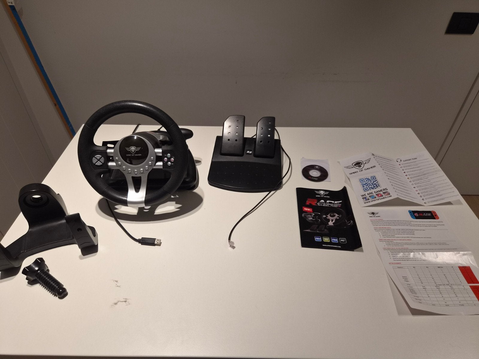 Roue de course Pro 2, Consoles de jeu & Jeux vidéo, Avec disque dur, Sans contrôleur, Xbox One, Enlèvement