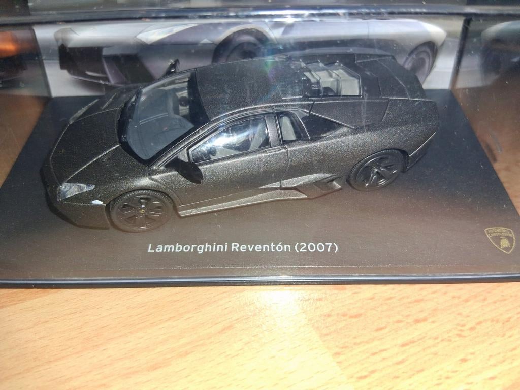 2 lamborghini hachette collection 1/43, Hobby & Loisirs créatifs, Enlèvement