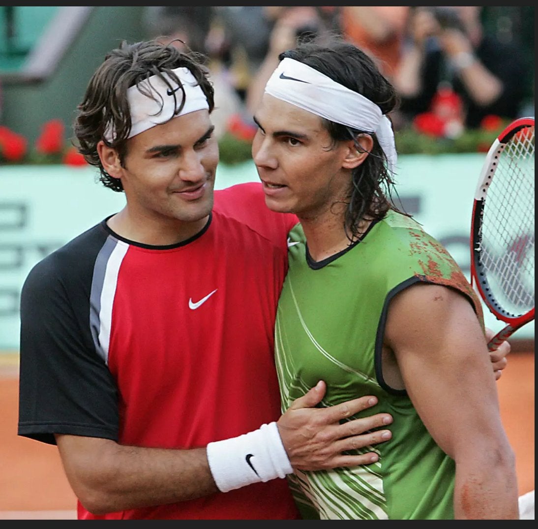 Opzoek naar alle nike tennis artikelen van federer en nadal!, Sport en Fitness, Tennis, Ophalen of Verzenden, Nike