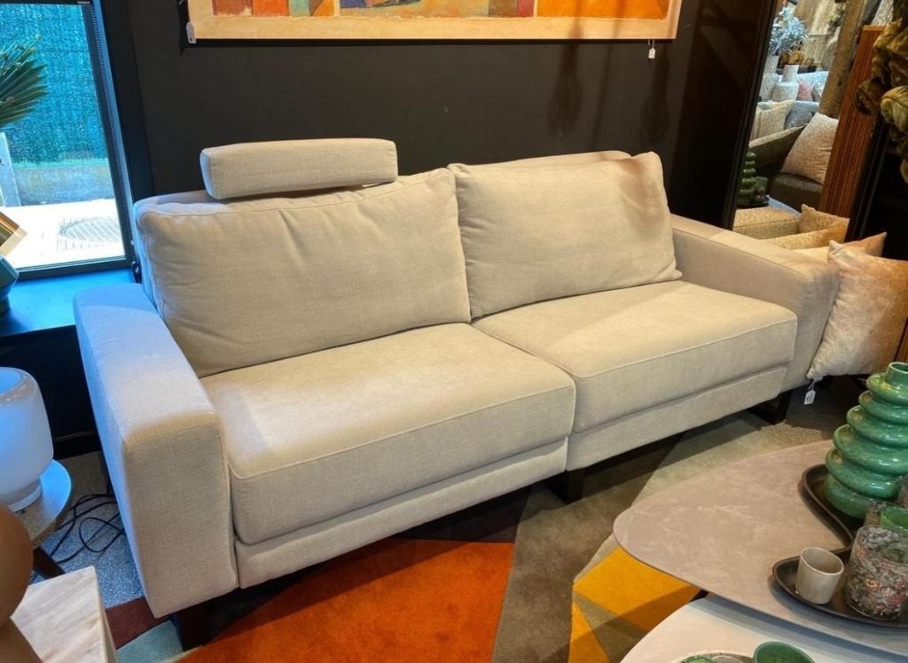 Showroommodel UrbanSofa, Huis en Inrichting, Ophalen, 75 tot 100 cm, Rechte bank, Modern, landelijk , klassiek, kan in verschillende interieurs
