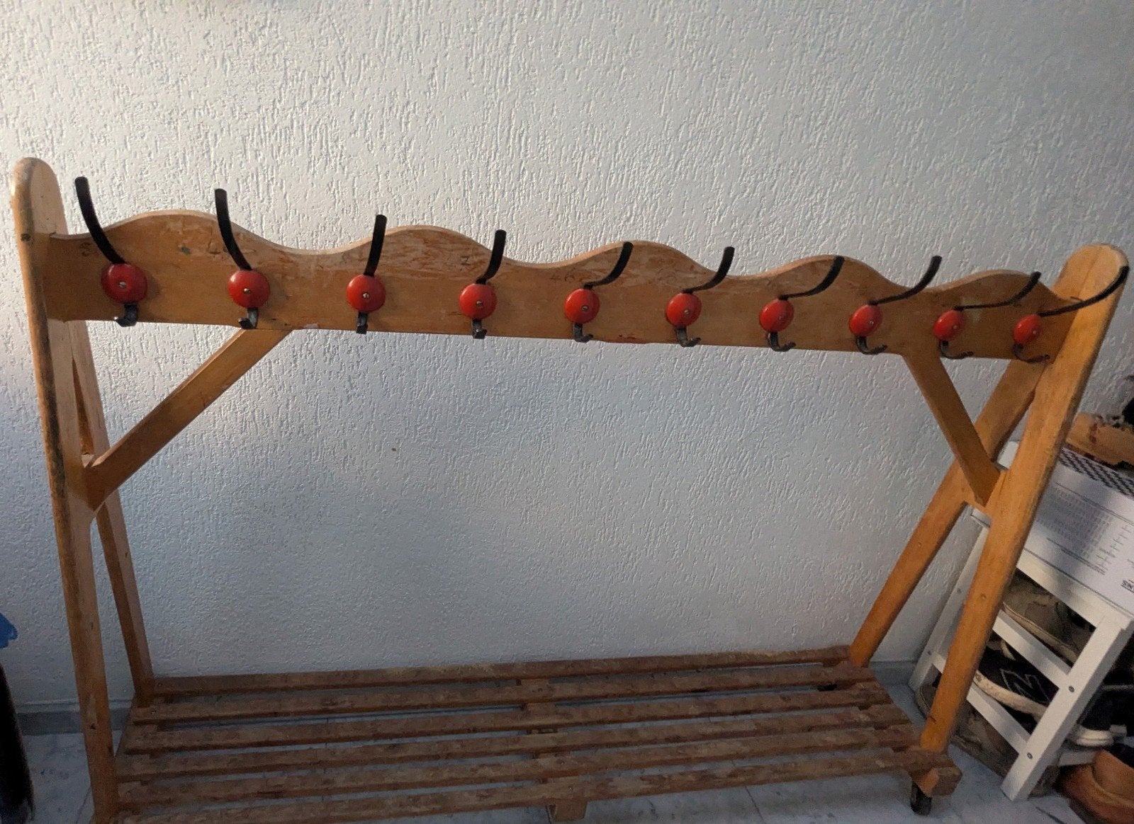 Vintage kapstok school, Ophalen