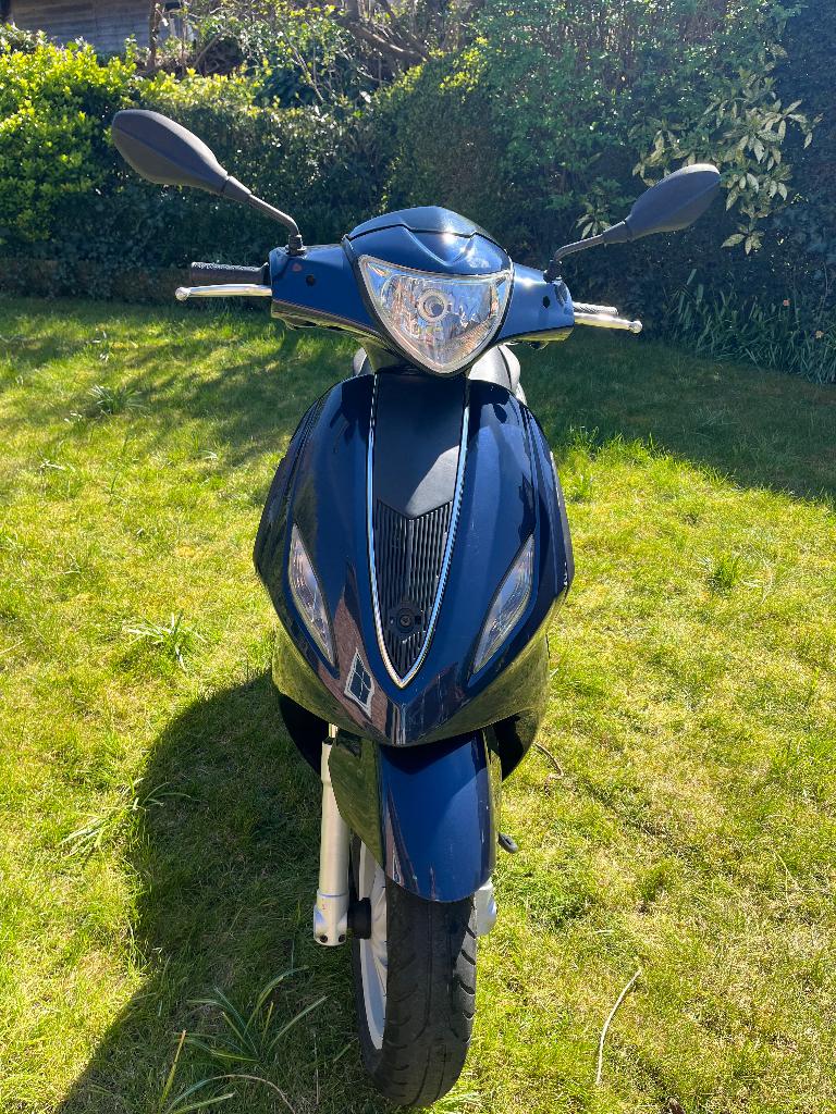 Piaggio fly scooter B-klasse, Fietsen en Brommers, Ophalen, Gebruikt, Overige modellen, 49 cc