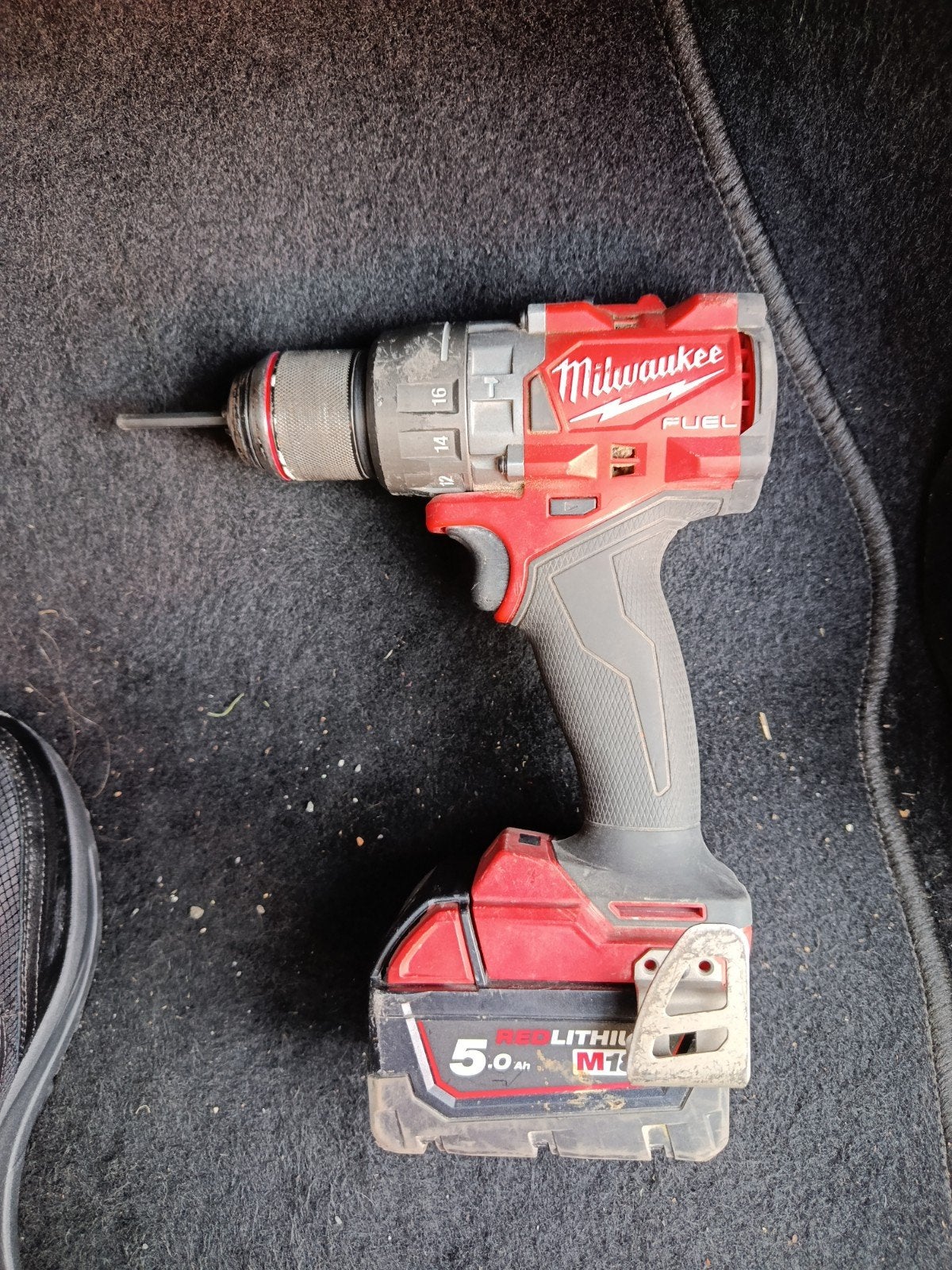 Milwaukee FUEL brushless, Bricolage & Construction, Enlèvement, Perceuse