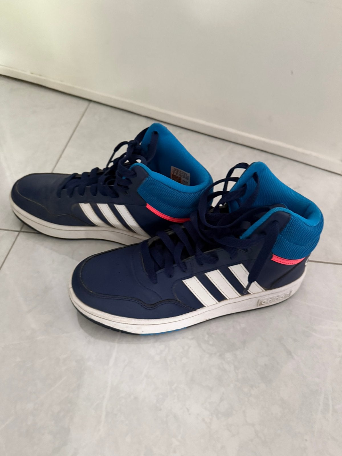 Basket haute adidas taille 38 2/3, Enlèvement ou Envoi, Comme neuf