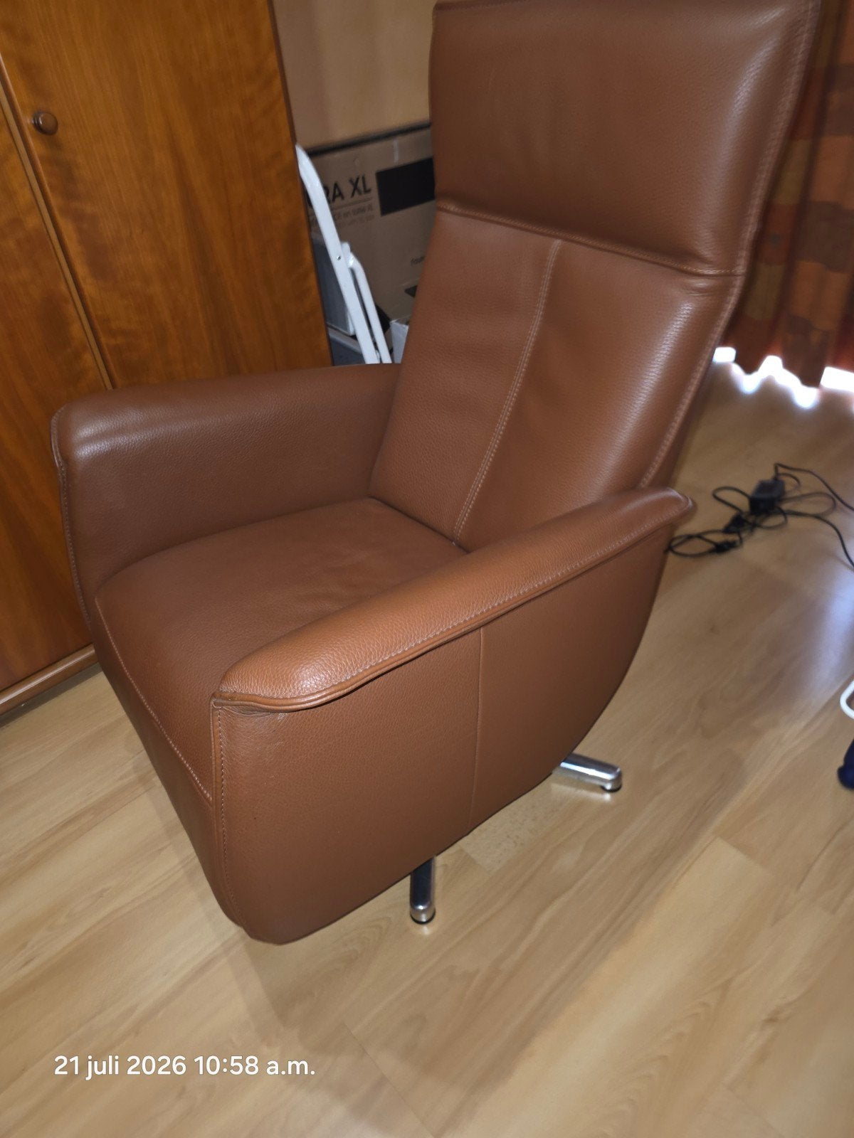 leder elektrische fauteuil, Ophalen, Zo goed als nieuw, Leer