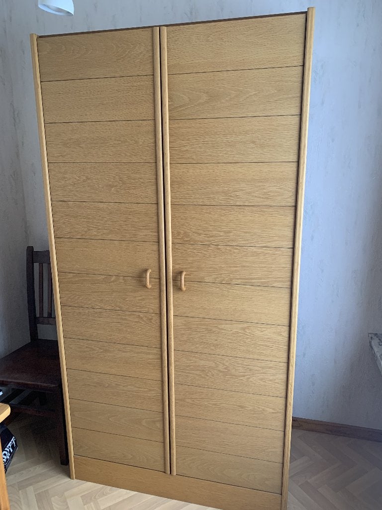 Tijdloze Houten Wandkast met 2 Deuren, Huis en Inrichting, Ophalen, Gebruikt, 150 tot 200 cm