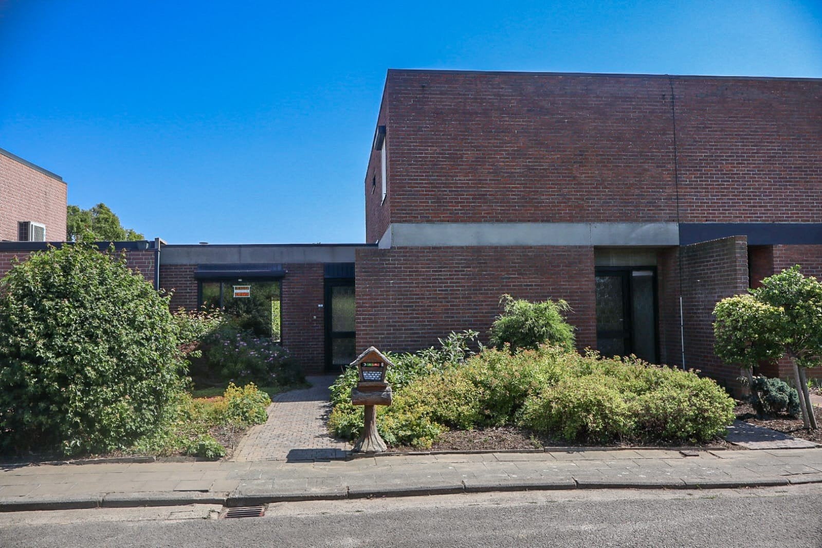 Woning te koop in Aarschot  , Bloemenlaan  3, 200 tot 500 m², Leuven, 8 kamers, Tussenwoning