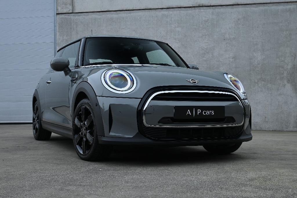 MINI One LEDER | CAMERA | LED | PANO | CARPLAY | FACELIFT, Auto's, Mini, Voorwielaandrijving, Lederen bekleding, Leder, Handgeschakeld