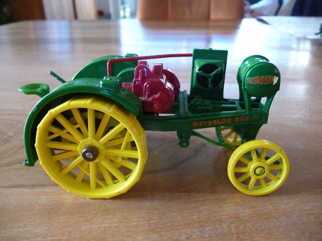 miniatuur tractor., Ophalen of Verzenden, Nieuw