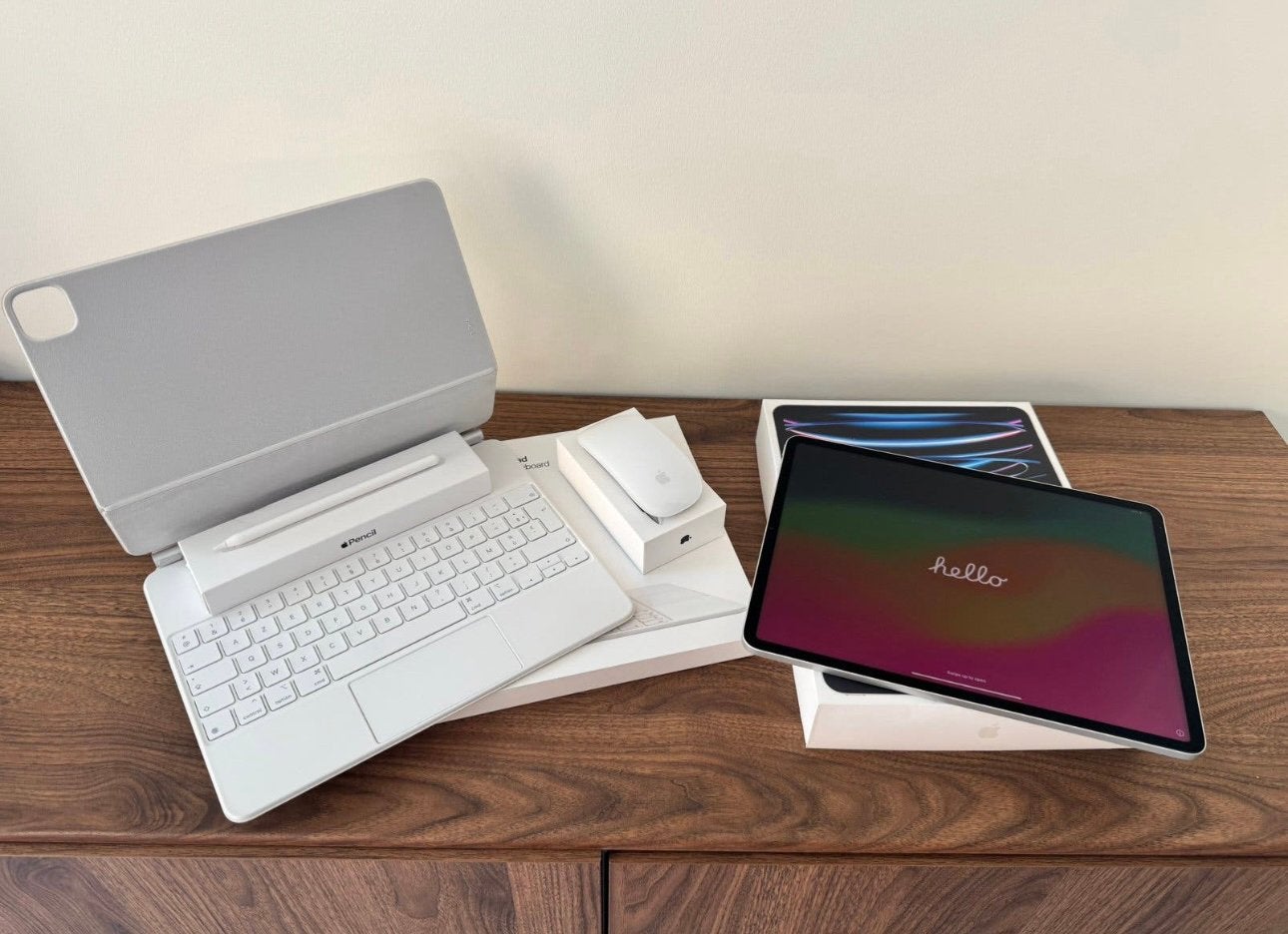 Pack iPad Pro 12.9" M2 (6e gén) 1TB Space Gray + MK + P + MM, Enlèvement, Comme neuf