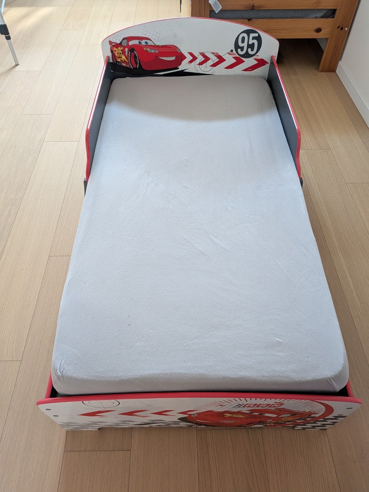 Kinderbed van Cars, Kinderen en Baby's, Ophalen, Matras