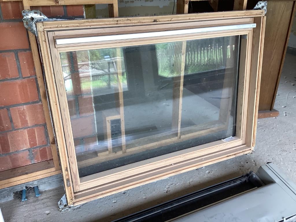 Velux 134 x 98, Doe-het-zelf en Bouw, Ophalen, Gebruikt, 80 tot 120 cm, Dubbelglas