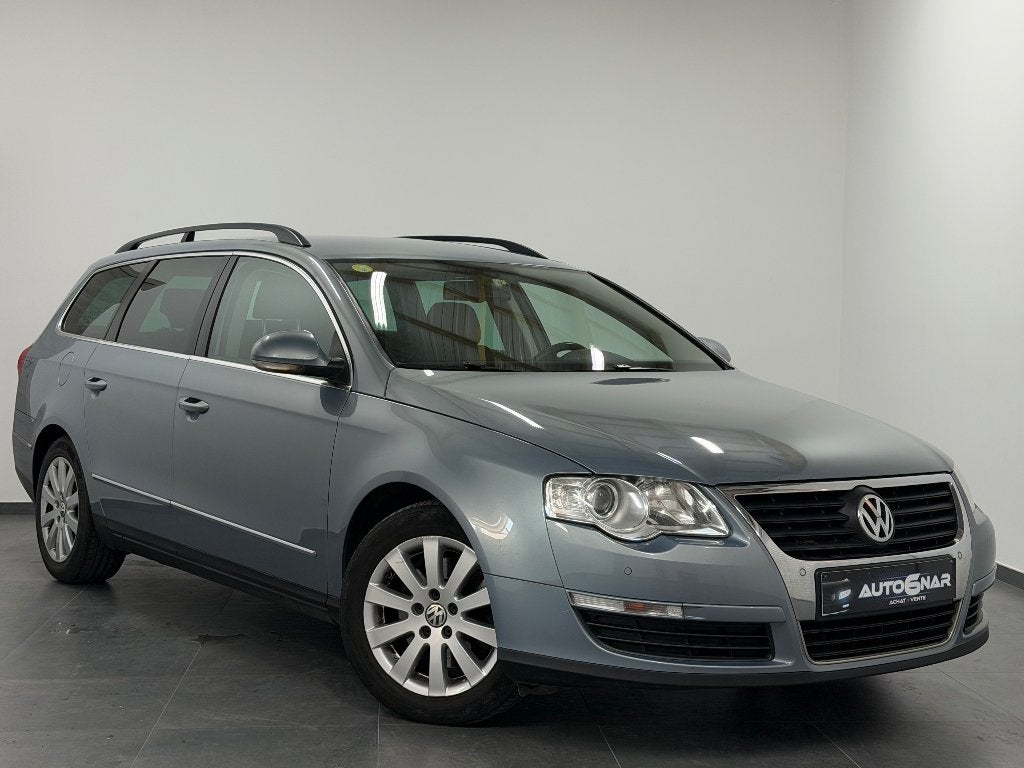 Volkswagen Passat 2.0  TDi - 1erMain - Airco - Navi - Carnet, Autos, Volkswagen, Achat, 129 g/km, Entreprise, Noir