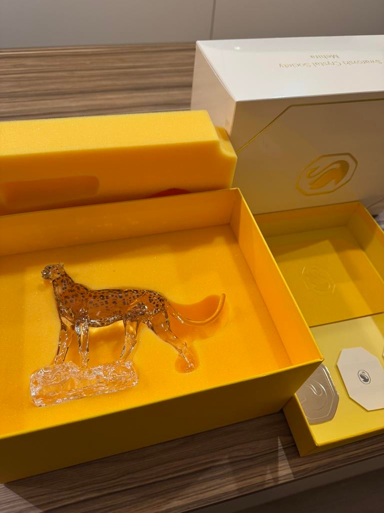 Swarovski grote cheeta, Enlèvement ou Envoi