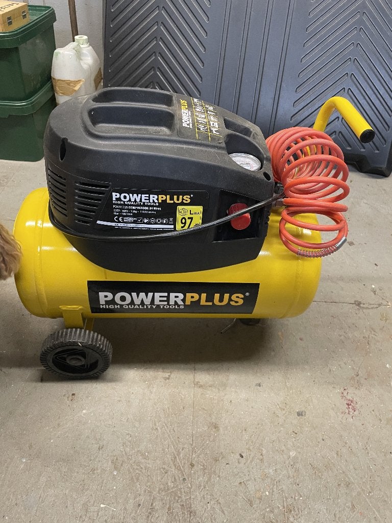 compressor, Doe-het-zelf en Bouw, Ophalen, Zo goed als nieuw
