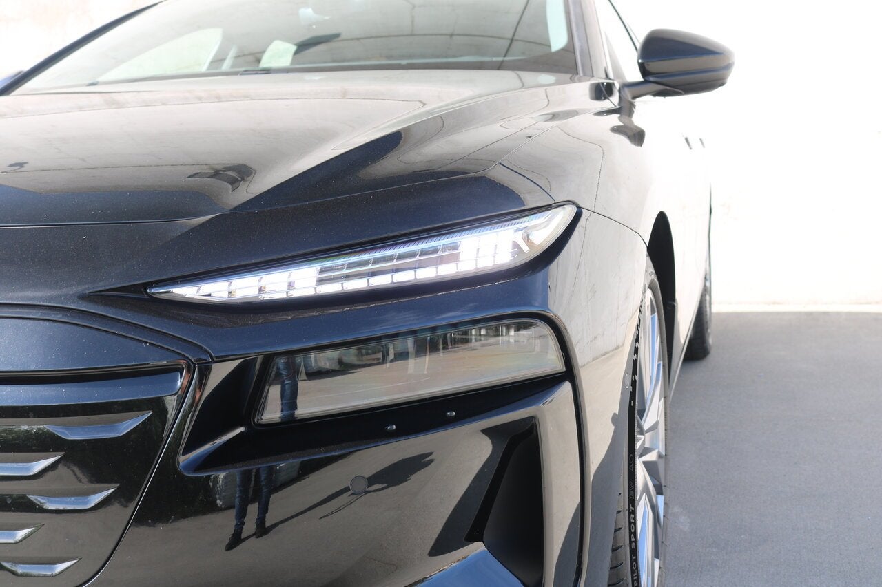 Audi A6 e-tron Avant 286 pk 83 kWh, Autos, 0 kg, 0 kg, Noir, Détection des panneaux routiers