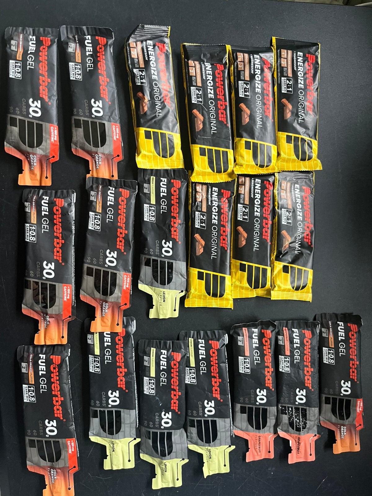 Lot de 19 produits énergétiques PowerBar – Barres et gels, Sport en Fitness, Ophalen of Verzenden, Zo goed als nieuw