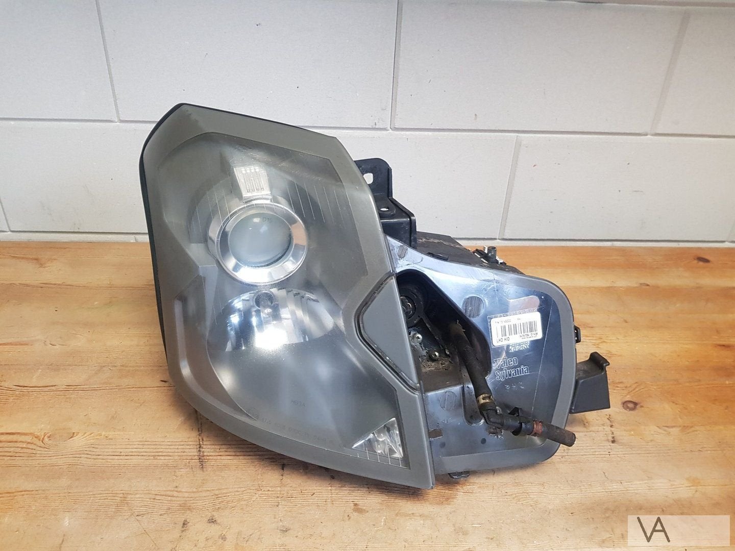 Cadillac CTS 2002 - 2007 xenon koplamp rechts 15145302 €250, Auto-onderdelen, Cadillac, Gebruikt, -, -