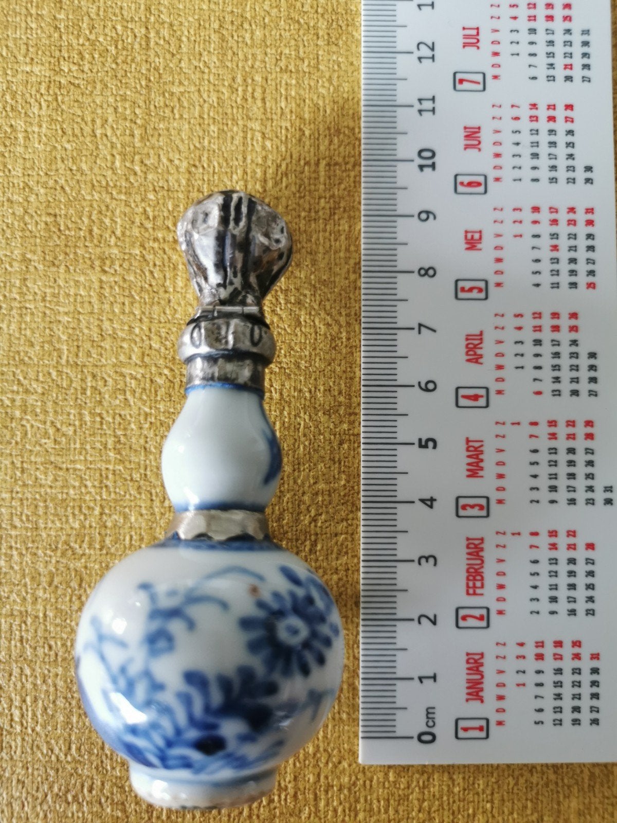groot chinees parfumflesje, Ophalen