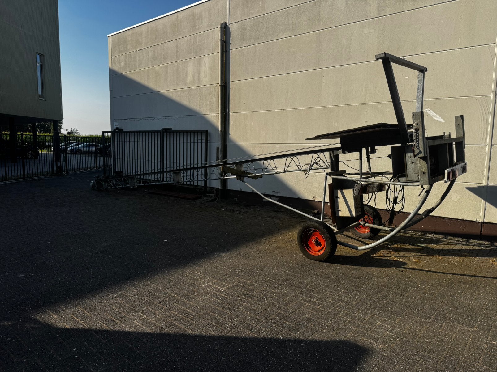 Bouwlift 9m, Doe-het-zelf en Bouw, Bouwliften, Ophalen, Zo goed als nieuw, Bouwlift