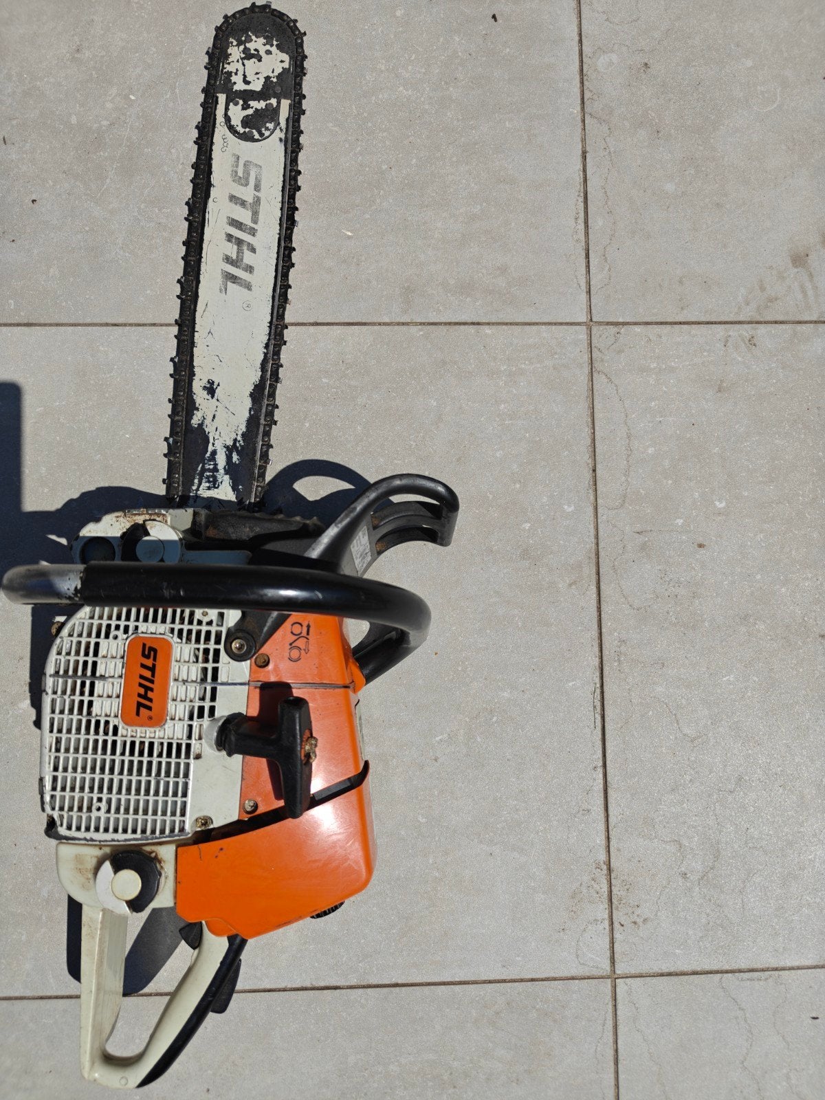 Stihl MS460 tronçonneuse pro, Enlèvement