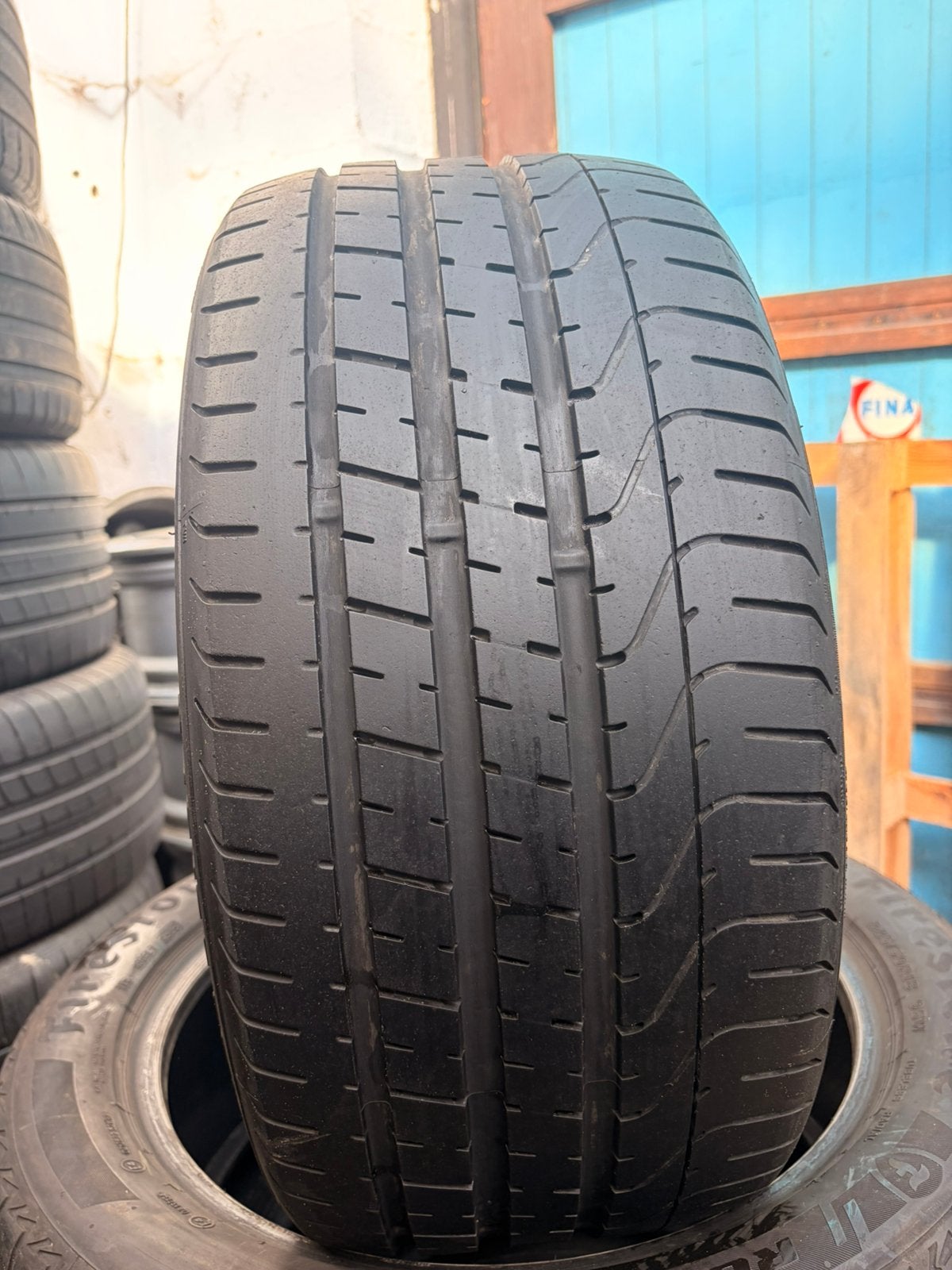 245 35r18 pirelli avec montage et équilibrage, Enlèvement, Utilisé