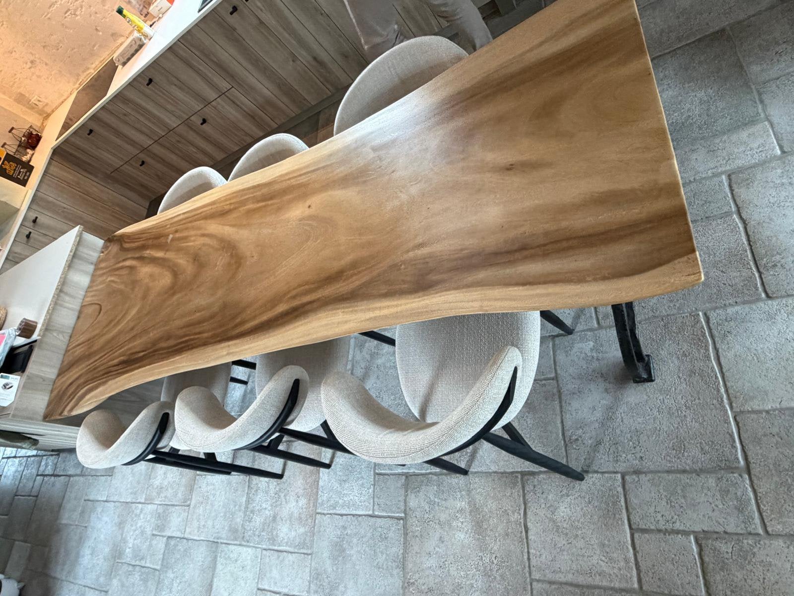 Boomstamtafel, voleiken blad 7,5cm dik, stalen onderstel, Huis en Inrichting, Ophalen, Gebruikt, Eikenhout, 200 cm of meer