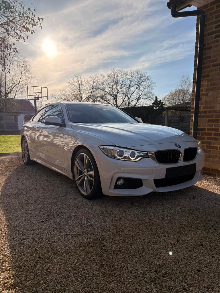 Bmw 420i coupe  m packet zeer goed onderhouden, Auto's, Automaat, Lichtsensor, Achterwielaandrijving, 4 cilinders